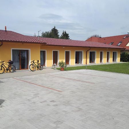Penzion Loren Frantiskovy Lazne Ngoại thất bức ảnh