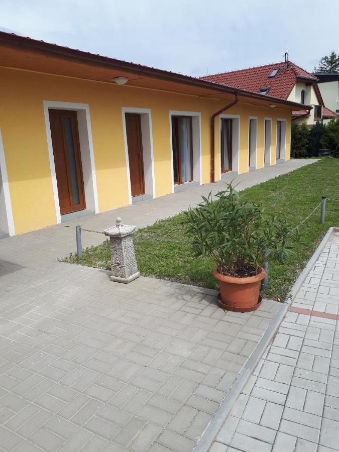 Penzion Loren Frantiskovy Lazne Ngoại thất bức ảnh